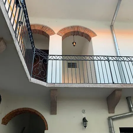 Appartamento Rustic In The Historical Center
